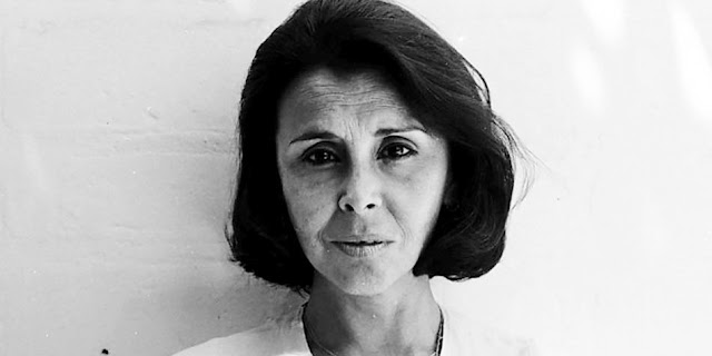 A MEDIA VOZ por Blanca Varela